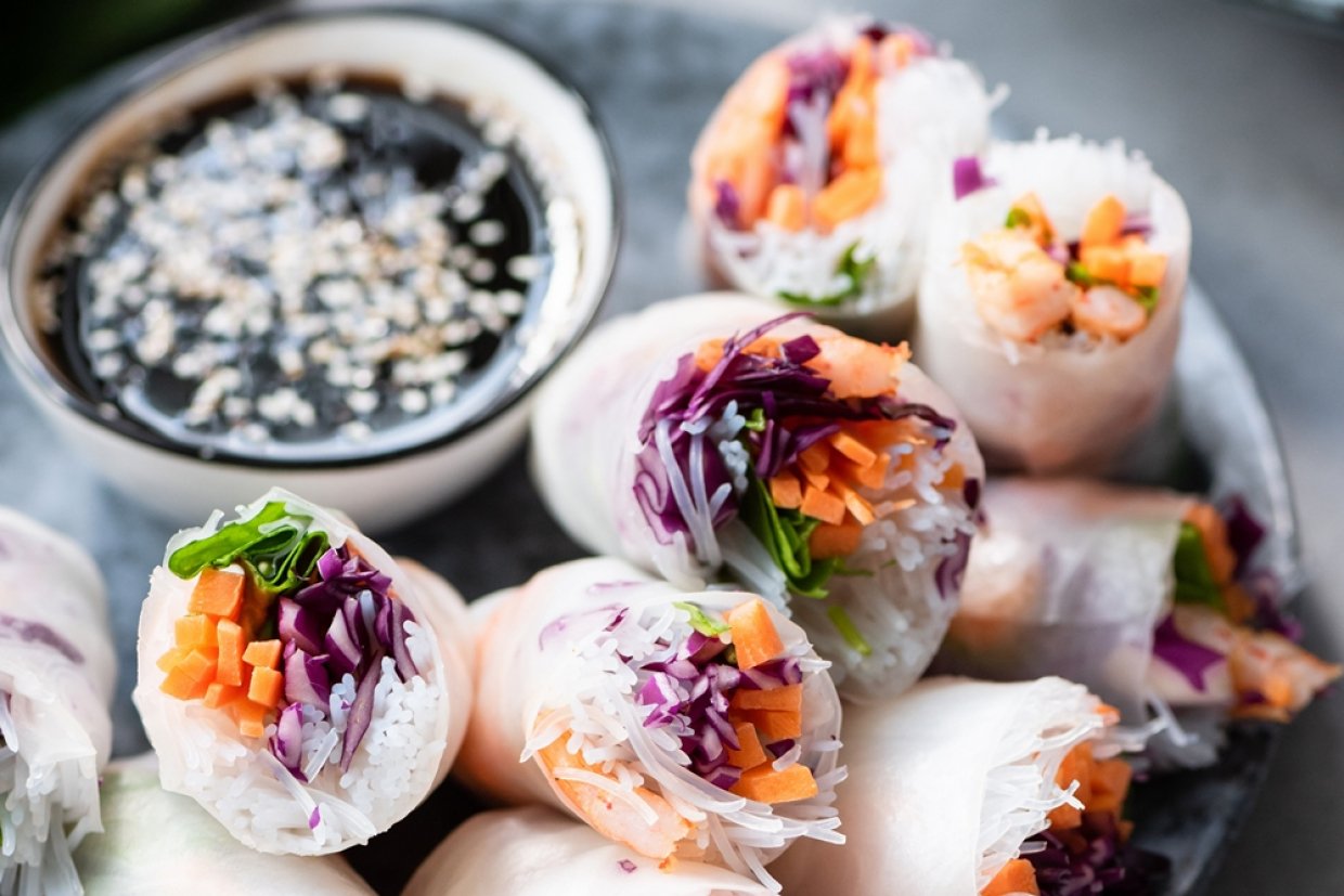 Спринг-роллы с фиолетовой капустой и фунчозой – простой и вкусный рецепт, как приготовить пошагово